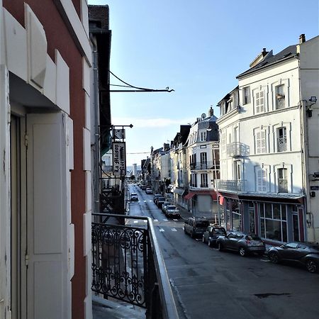 Le Capitaine Jack Διαμέρισμα Trouville-sur-Mer Εξωτερικό φωτογραφία